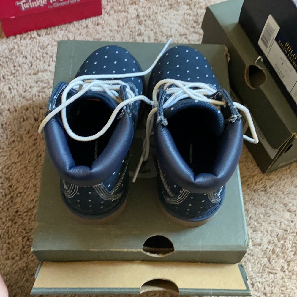 Timberlands - Picture 3 of 4